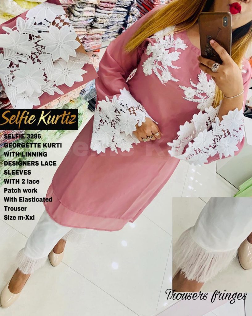 madhuri selfie kurtis