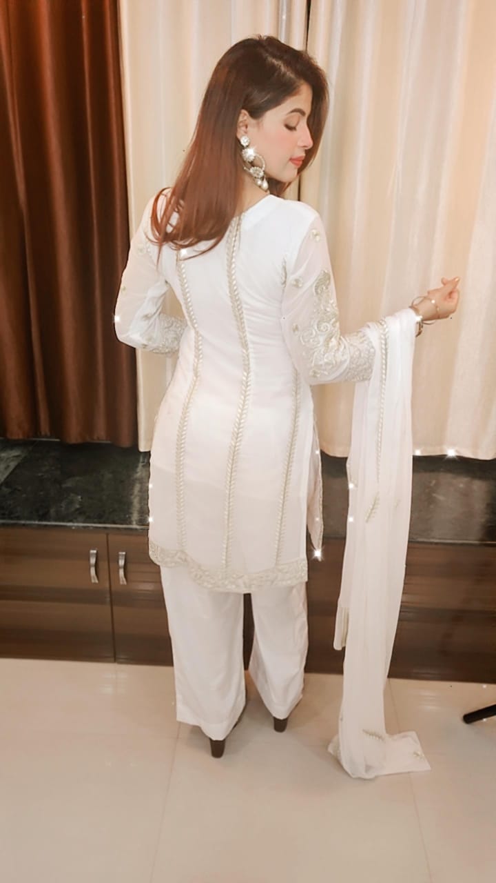 GALAXY FAB PEARL DAISY PAKISTANI SUITS WHOLESALERGALAXY FAB PEARL DAISY PAKISTANI SUITS WHOLESALER