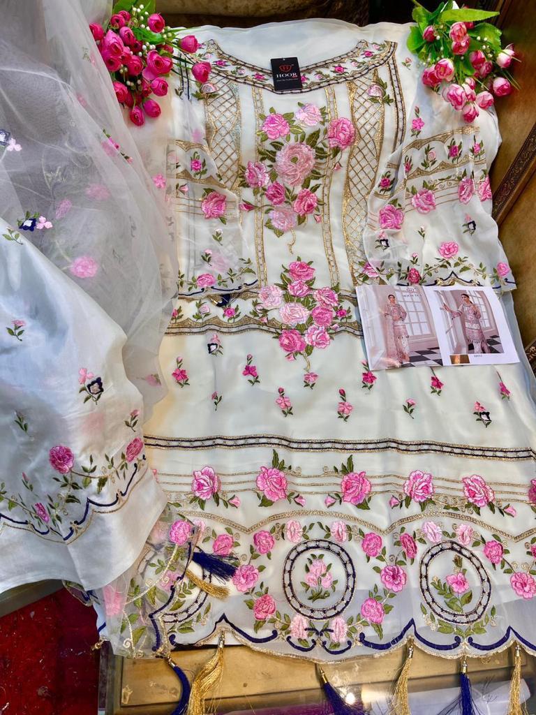 HOOR TEX 19012 LATEST PAKISTANI SUITS WHOLESALER