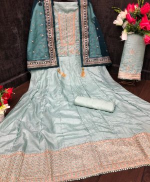 GOWN MANUFACTURER 13921 A FOR RESELLER AT BEST PRICE