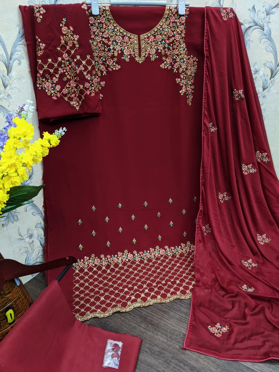 AVON 9032 B SALWAR KAMEEZ MANUFACTURER SURAT