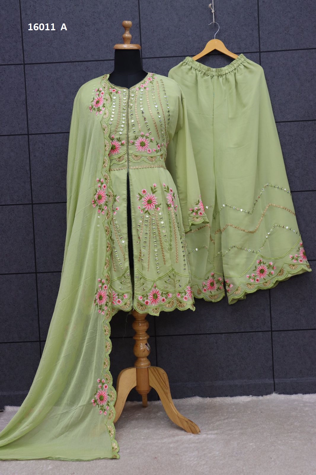 AL KARAM 16011 A PAKISTANI SALWAR KAMEEZ WHOLESALER