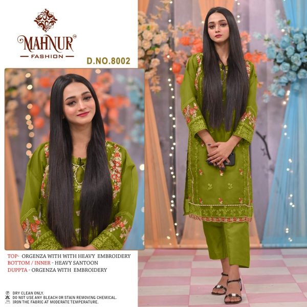 MAHNUR FASHION 8002 PAKISTANI SUITS IN INDIA