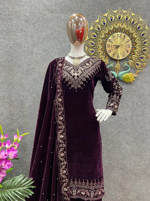 SHREE HARI SR 1477 D READYMADE VELVET SUITS