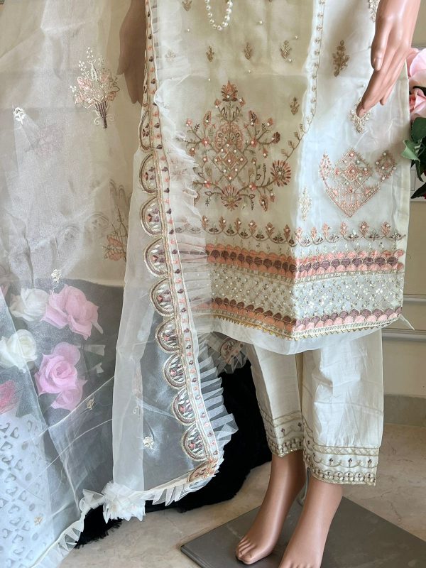 ZIAAZ 7773 NOOR BEIGE READYMADE PAKISTANI SUITS