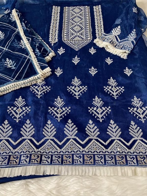 HOOR TEX OR 15 SERIES PAKISTANI SUITS IN INDIA