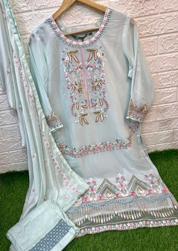 RAMSHA FASHION R 1001 READYMADE SUITS