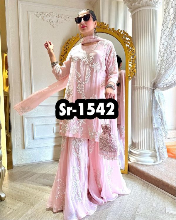 SHREE HARI SR 1542 DESIGNER SUITS WHOLESALER