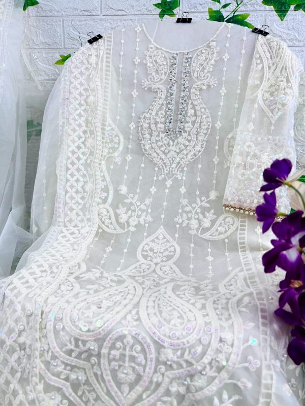 DINSAA SUIT 211 A TO D PAKISTANI SUITS WHOLESALE