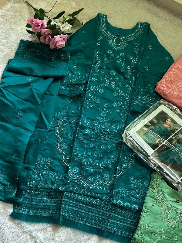 ZIAAZ DESIGNS 316 D PAKISTANI SUITS