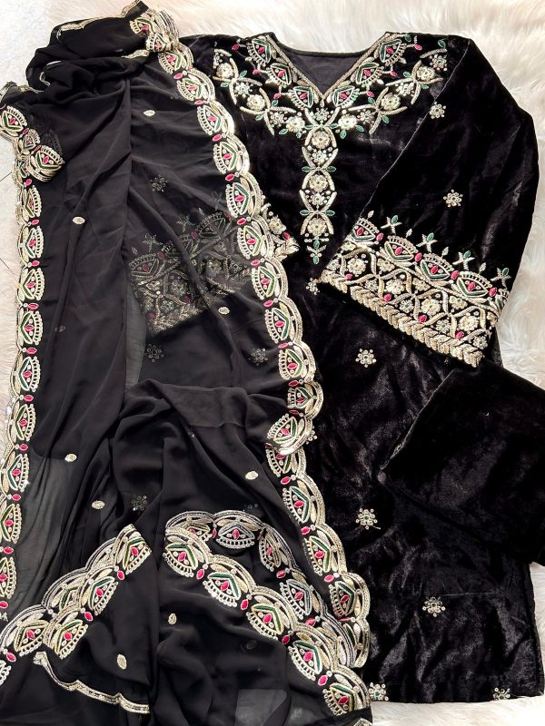 AAROHI DESIGNER AD 125 VELVET SUITS COLECTION