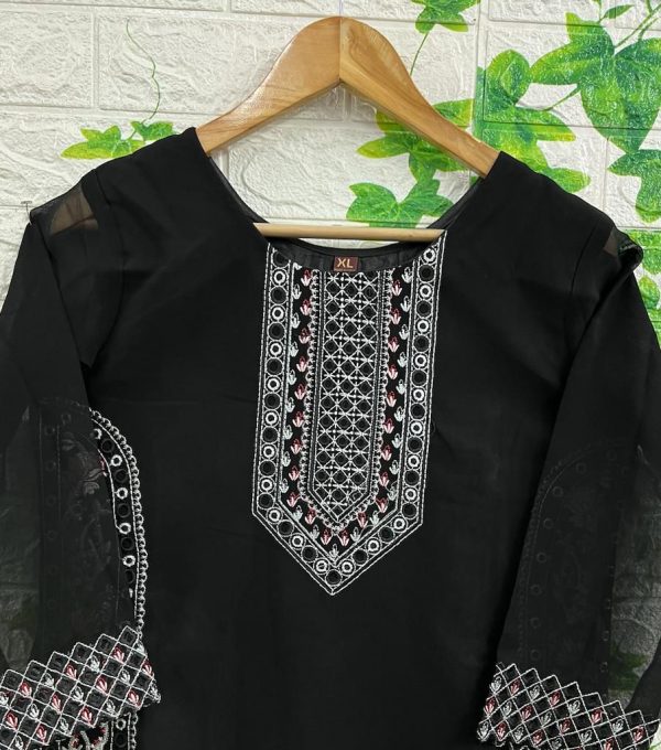 HOOR TEX HF 15 READYMADE PAKISTANI SUITS