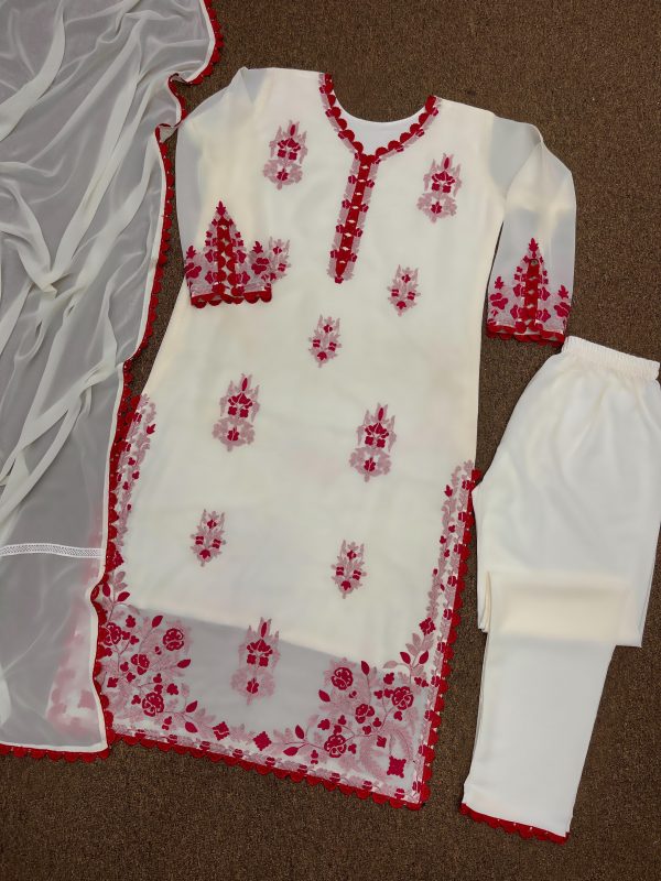 HK 1547 DESIGNER SUITS MANUFACTURER IN INDIA