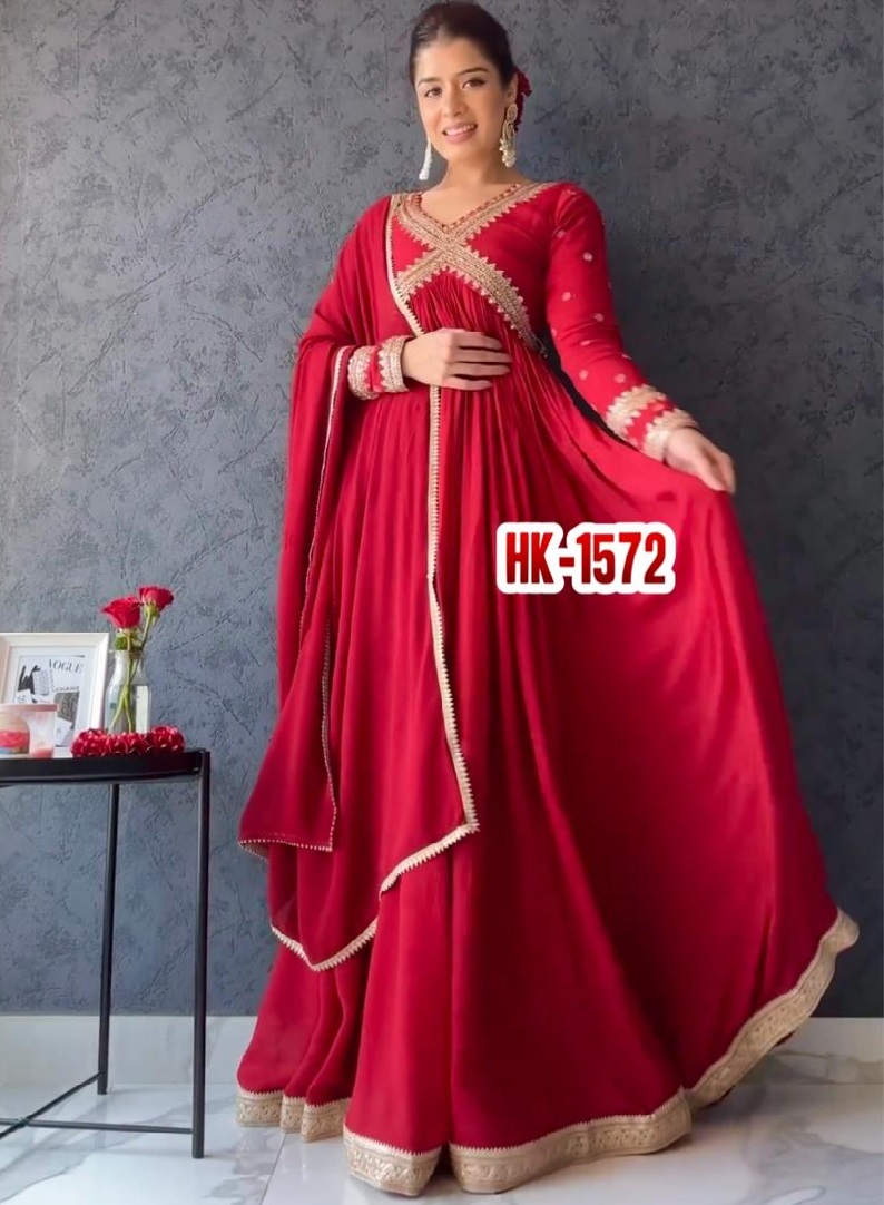 HK 1572 DESIGNER GOWN MANUFACTURER