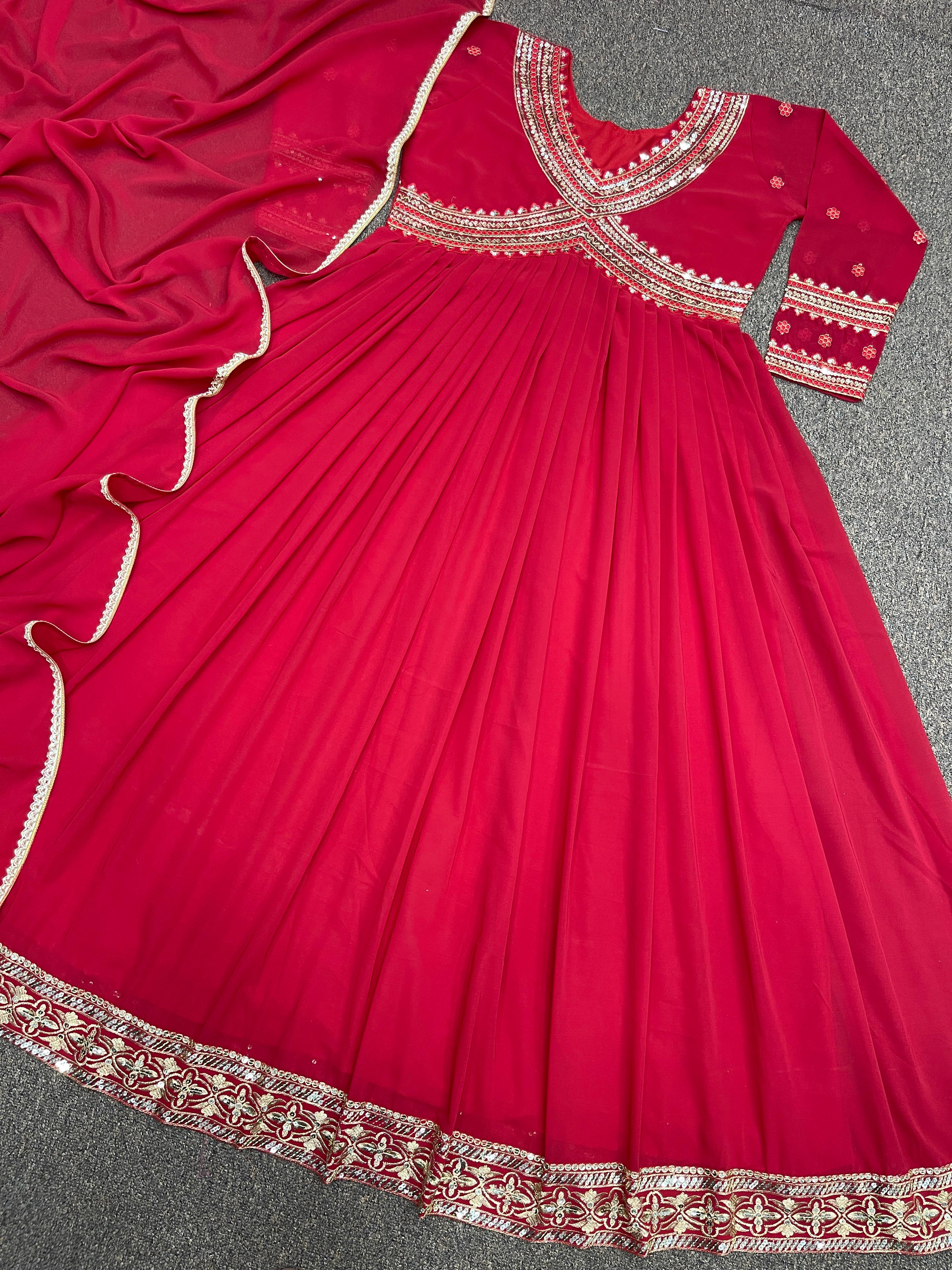 HK 1572 DESIGNER GOWN MANUFACTURER