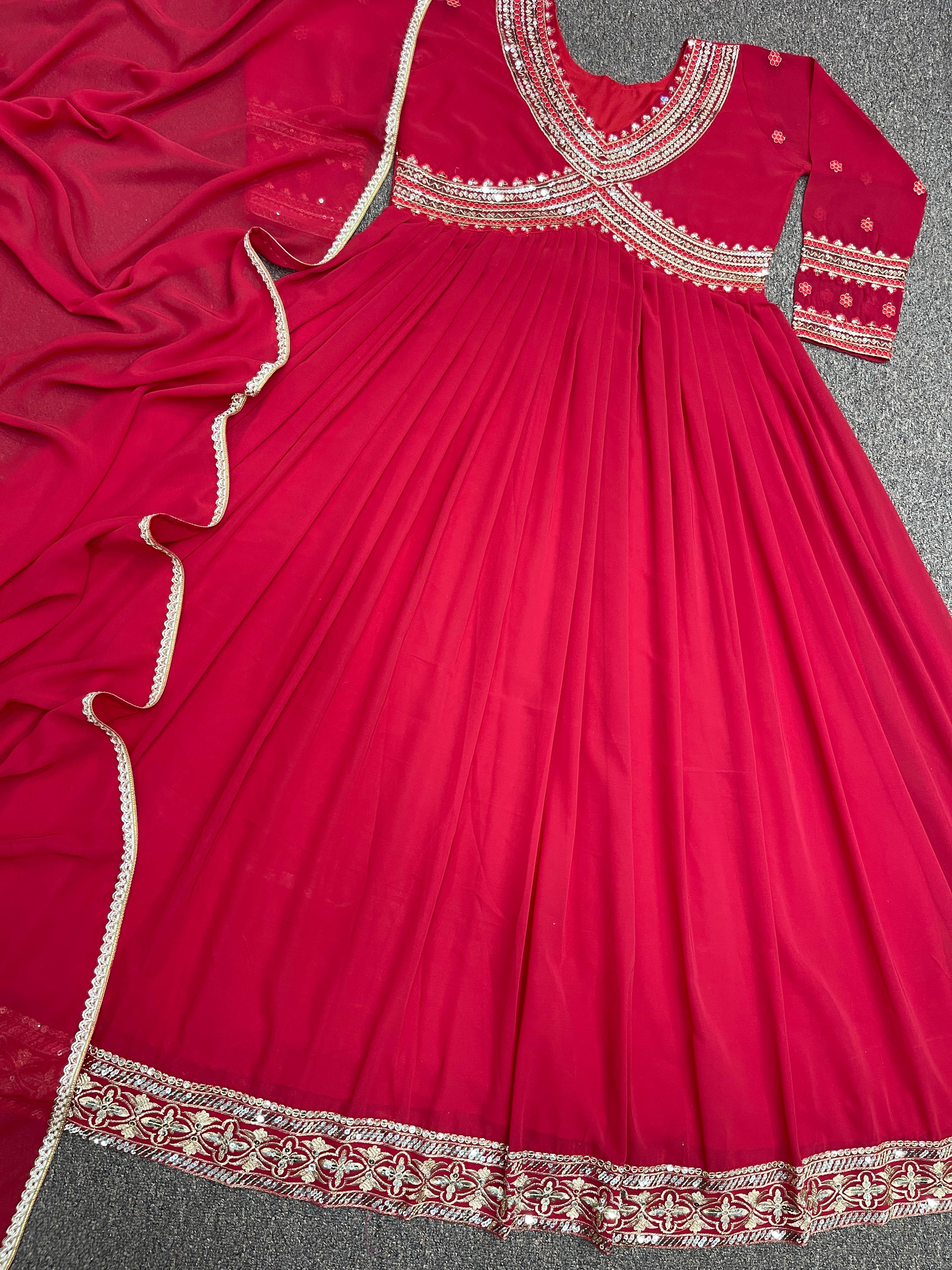 HK 1572 DESIGNER GOWN MANUFACTURER