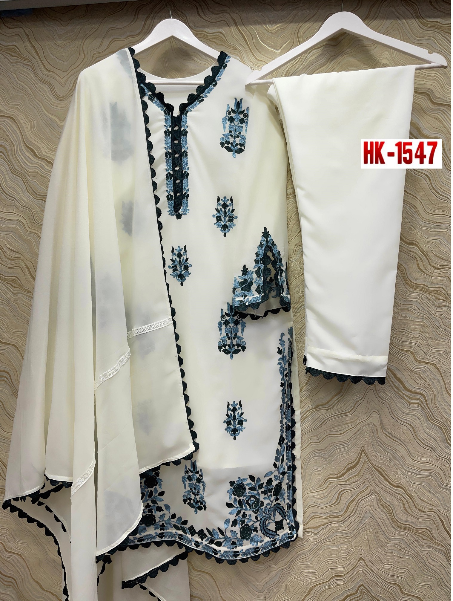 HK 1547 B DESIGNER SUITS MANUFACTURER