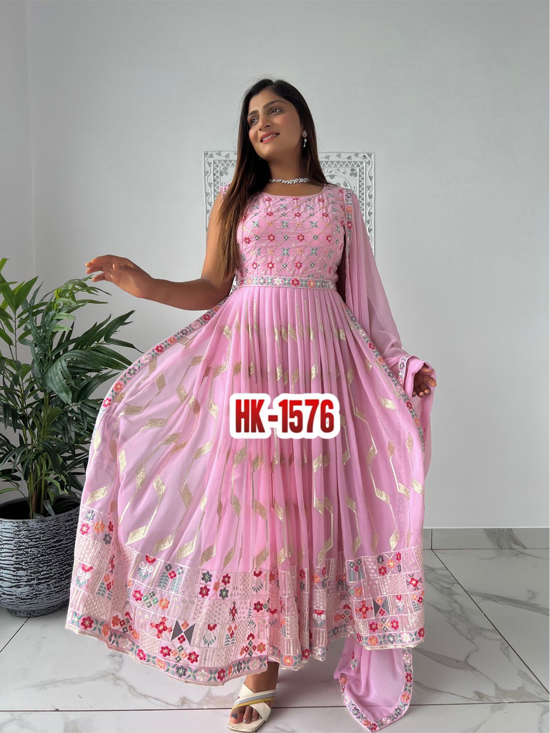 HK 1576 DESIGNER KURTI MANUFACTURER IN INDIA