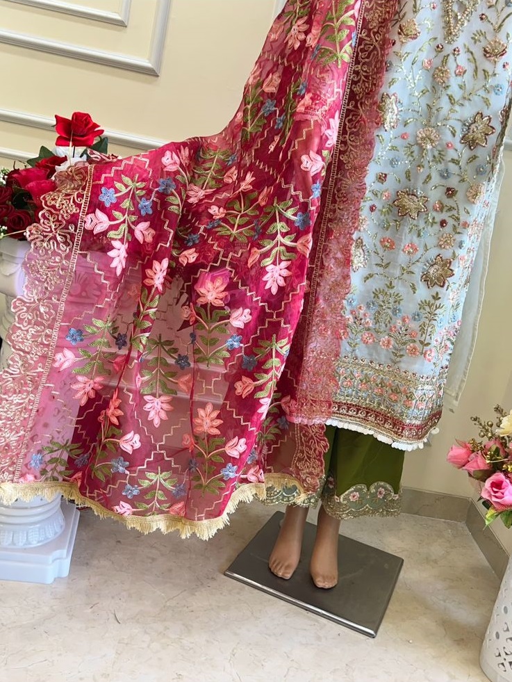 ZIAAZ DESIGNS Z SERIES 22 PAKISTANI SUITS