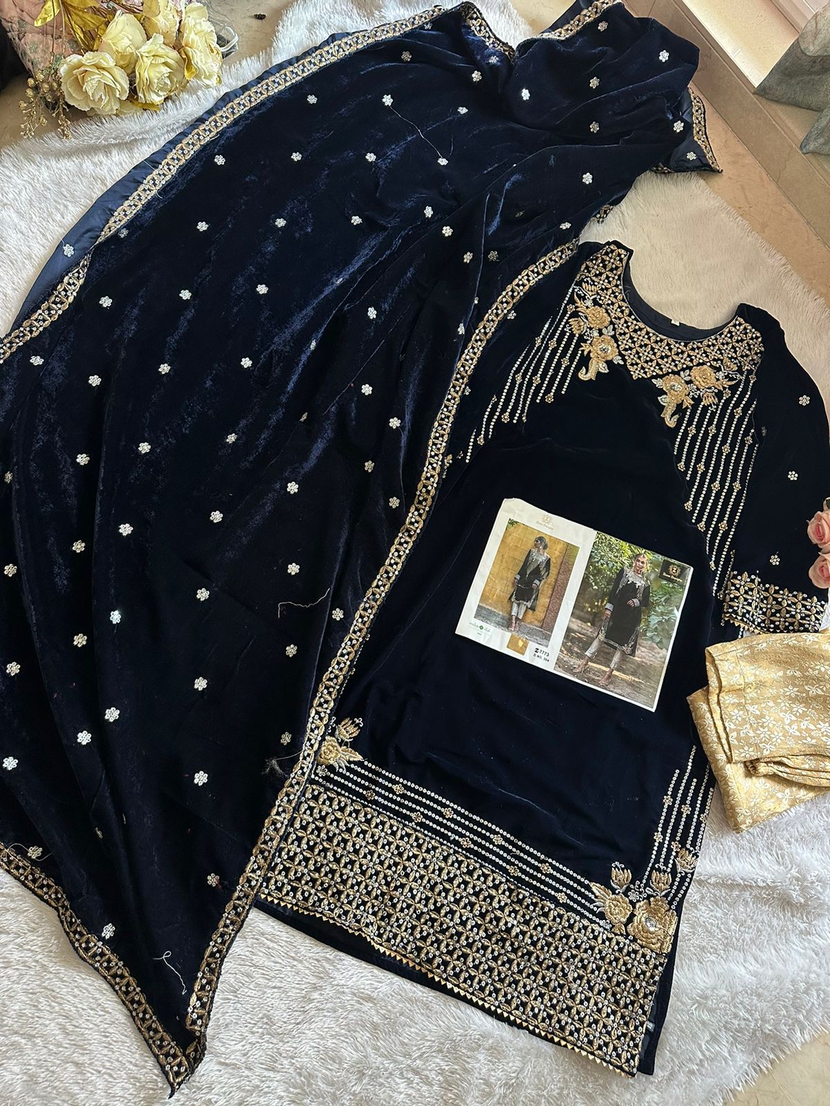 ZIAAZ DESIGNS 364 VELVET PAKISTANI SUITS IN INDIA