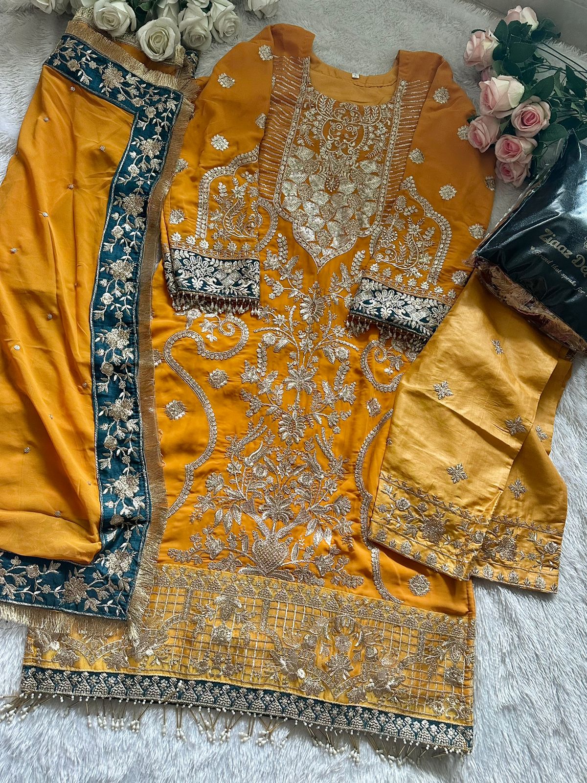 ZIAAZ DESIGNS 371 PAKISTANI SUITS MANUFACTURER