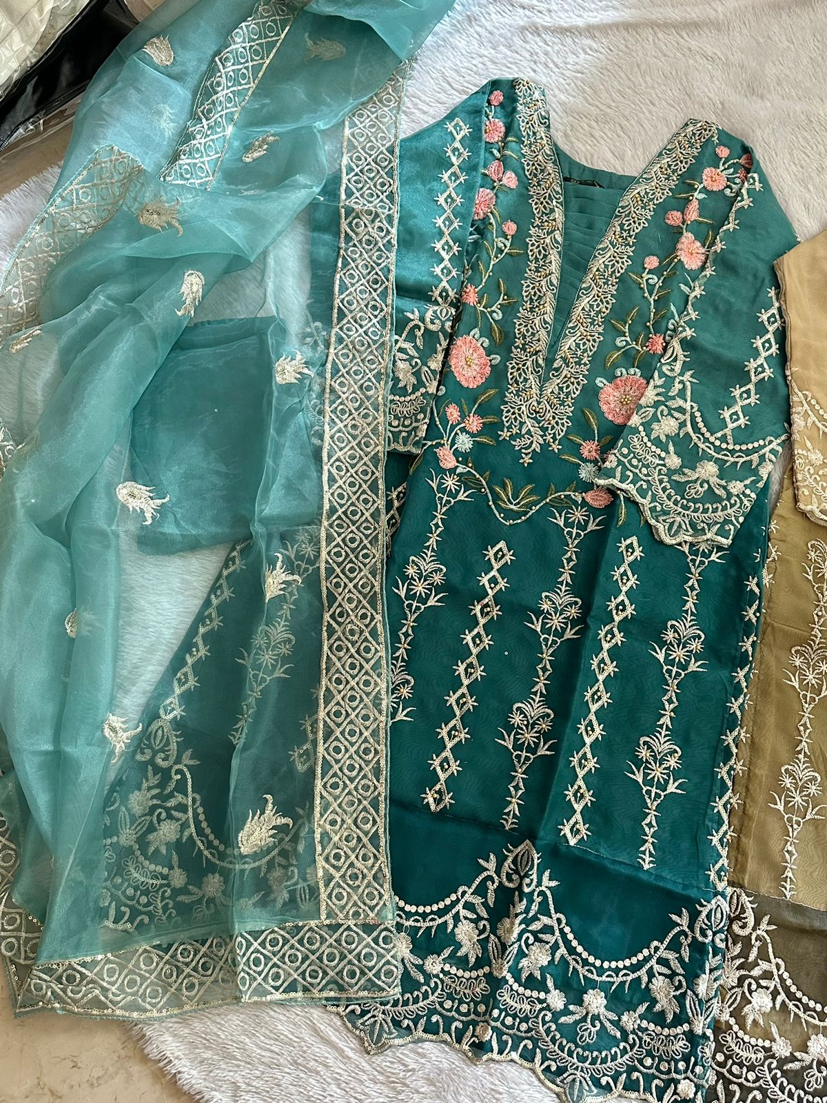 ZIAAZ DESIGNS 373 A PAKISTANI SUITS IN INDIA