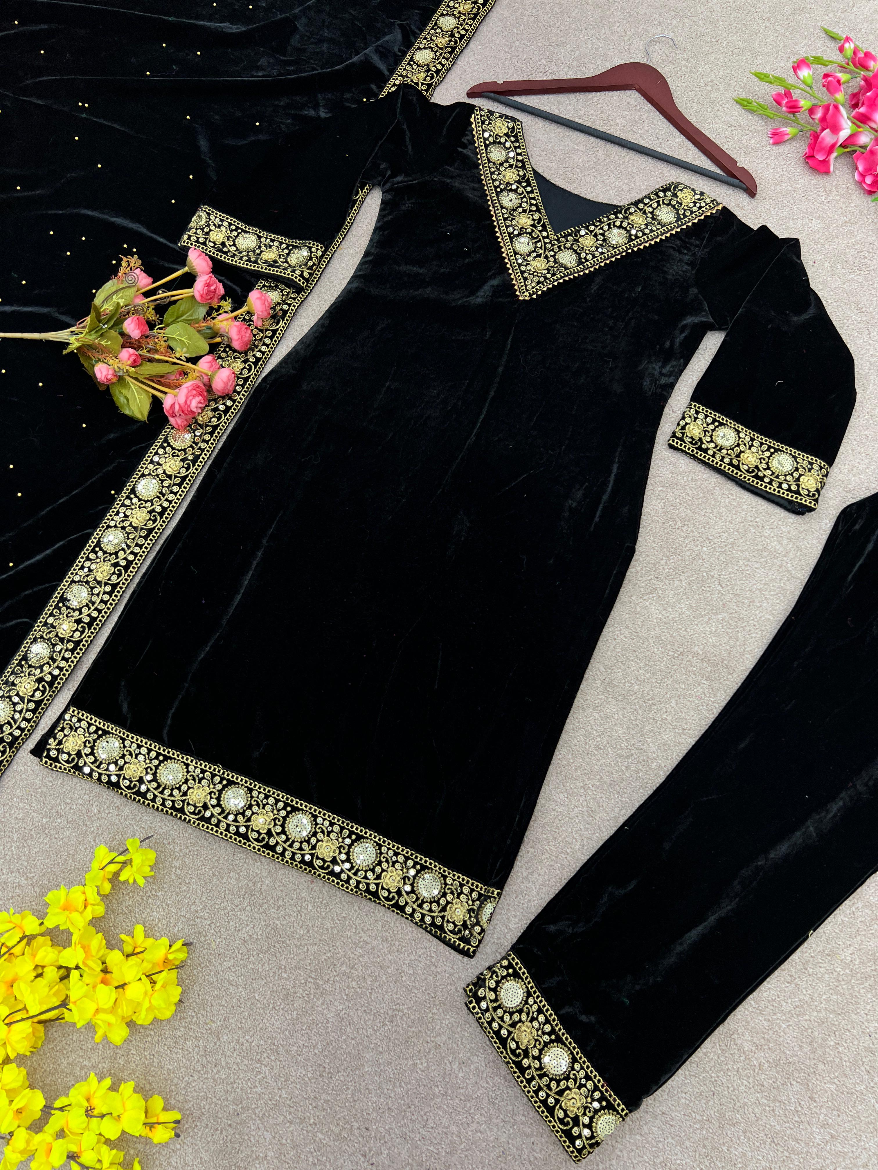 SHREE HARI NSR 780 A DESIGNER VELVET SUITS