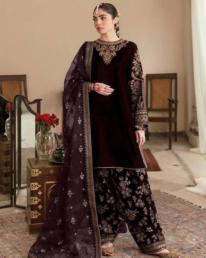 SHREE TEXTILE ST 118 B DESIGNER VELVET SUITS