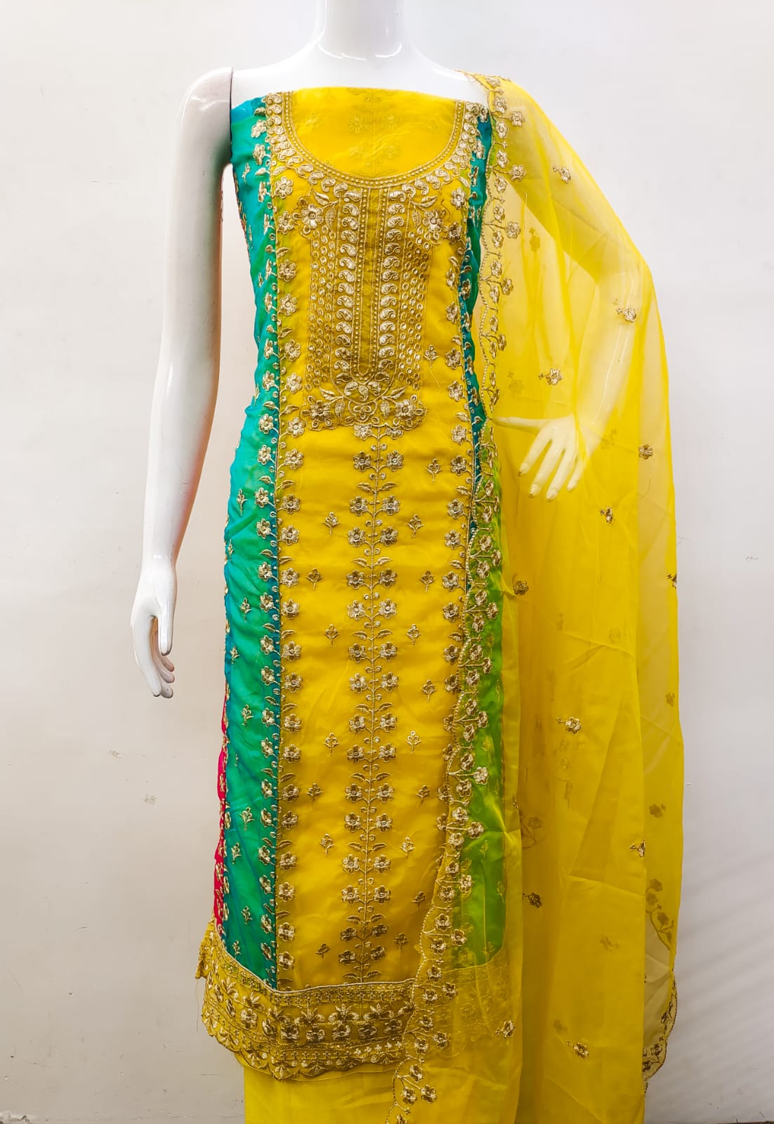 DS ORGANZA SILK SALWAR KAMEEZ A