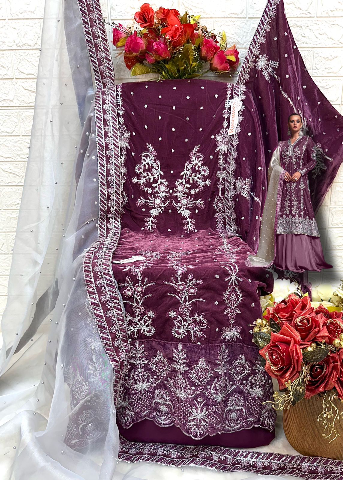 FEPIC V 17018 B VELVET SALWAR KAMEEZ