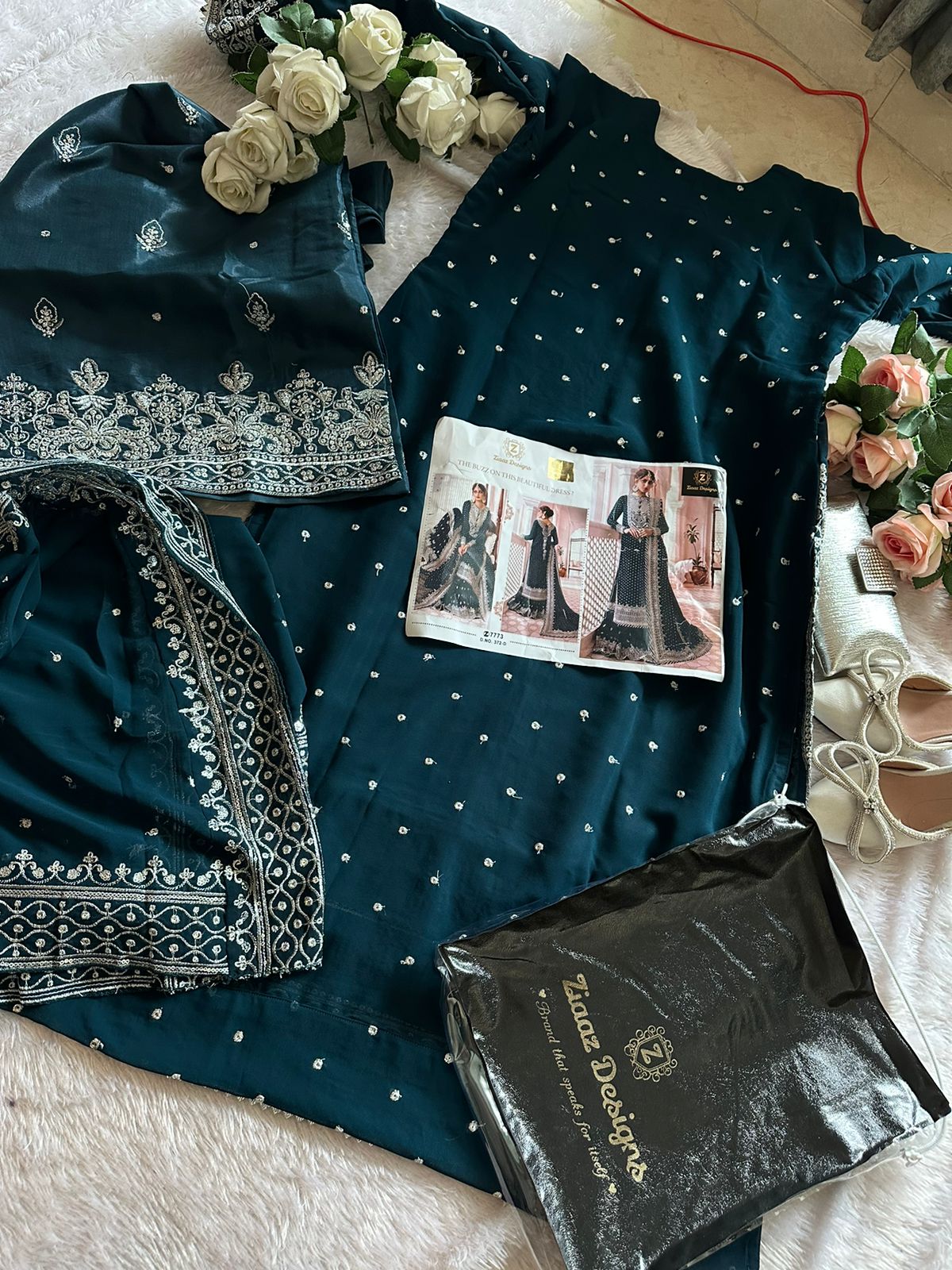 ZIAAZ DESIGNS 372 D PAKISTANI SUITS WHOLESALE