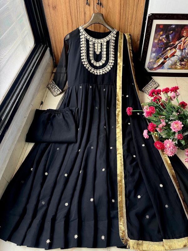 LC 1280 DESIGNER GOWN WHOLESALE IN INDIA