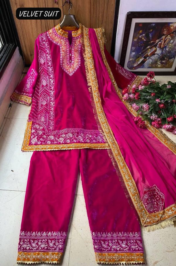 LC 1126 DESIGNER VELVET SUITS WHOLESALE