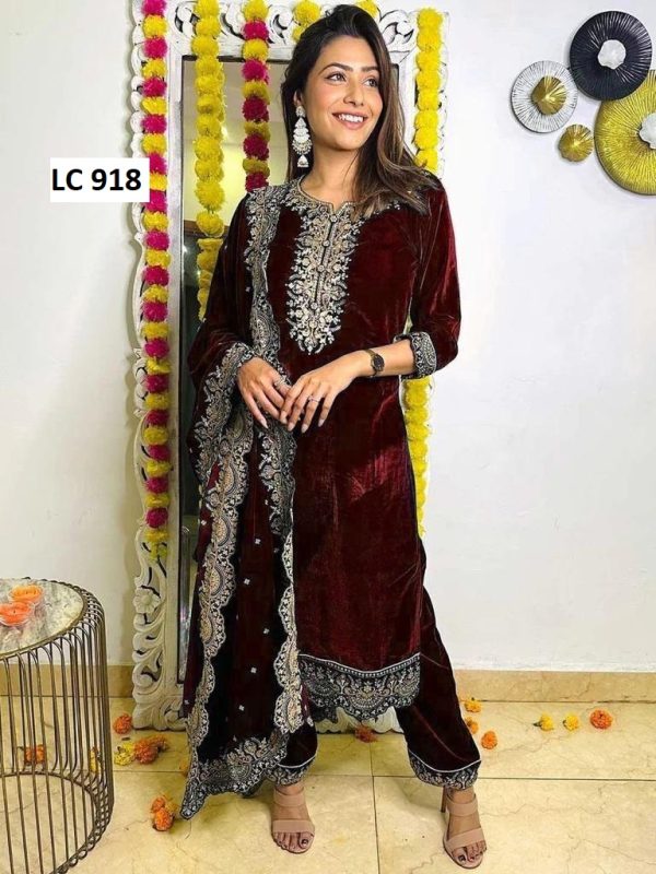 LC 918 B DESIGNER VELVET SUITS WHOLESALE