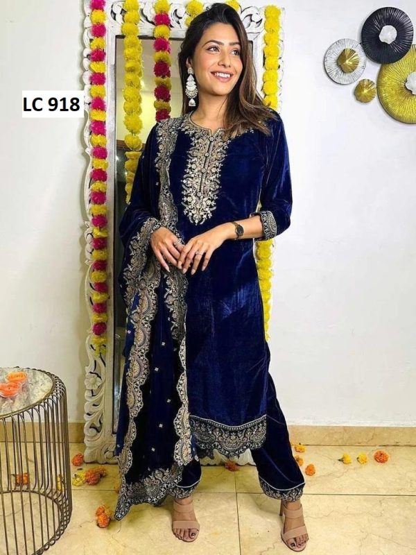 LC 918 C DESIGNER VELVET SUITS WHOLESALE