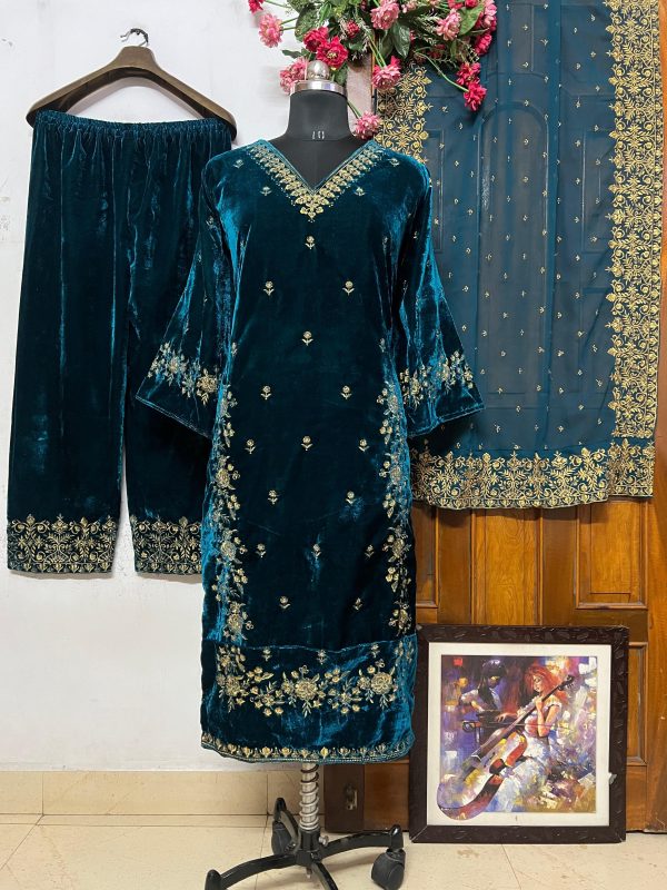 LC 1312 DESIGNER VELVET SALWAR SUITS