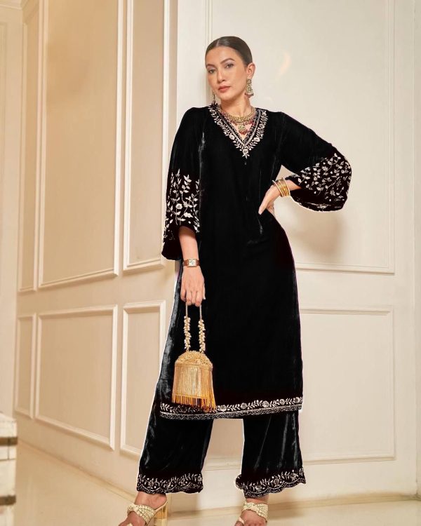 LC 903 B DESIGNER VELVET SALWAR SUITS