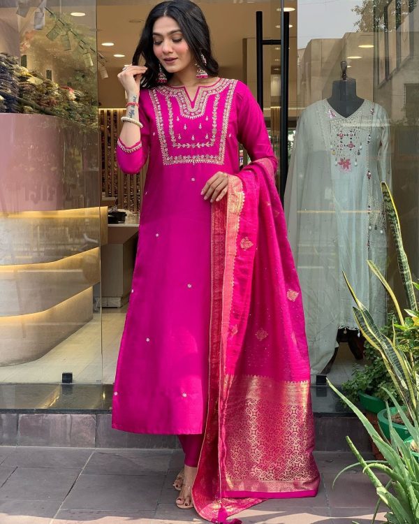 MURTI TRENDS PINK JAQARD DUPATTA KURTI