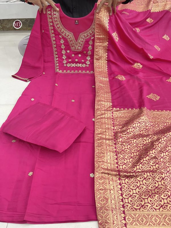 MURTI TRENDS PINK JAQARD DUPATTA KURTI