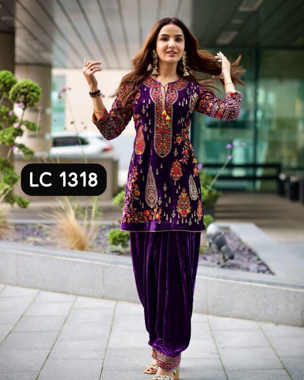 LC 1318 DESIGNER VELVET SUITS WHOLESALE