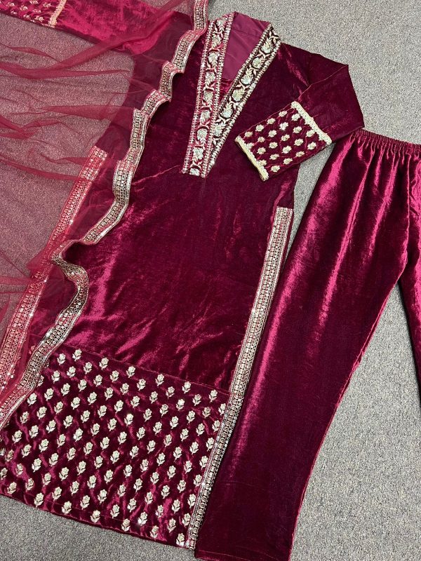 DHK 1235 DESIGNER VELVET SALWAR SUITS