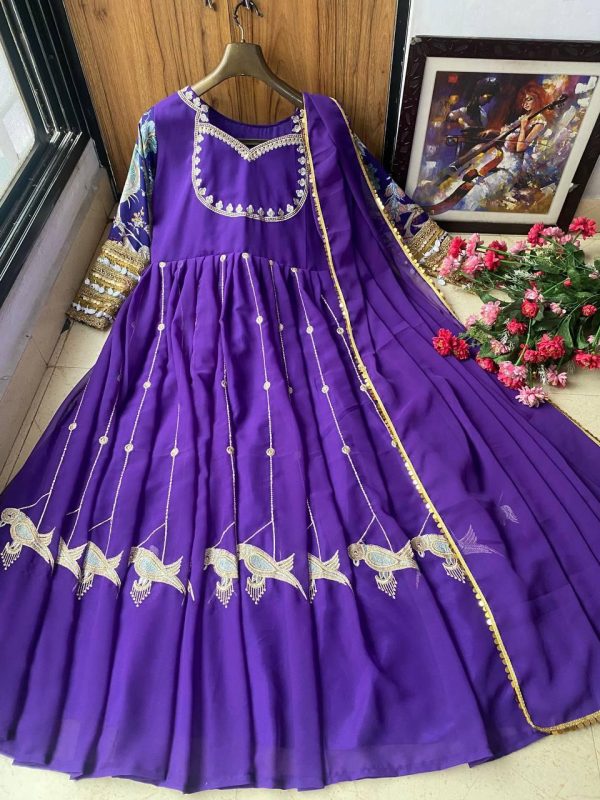 LC 1119 DESIGNER GOWN MANUFACTURER IN INDIA