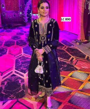 LC 890 DESIGNER VELVET PAKISTANI SUITS