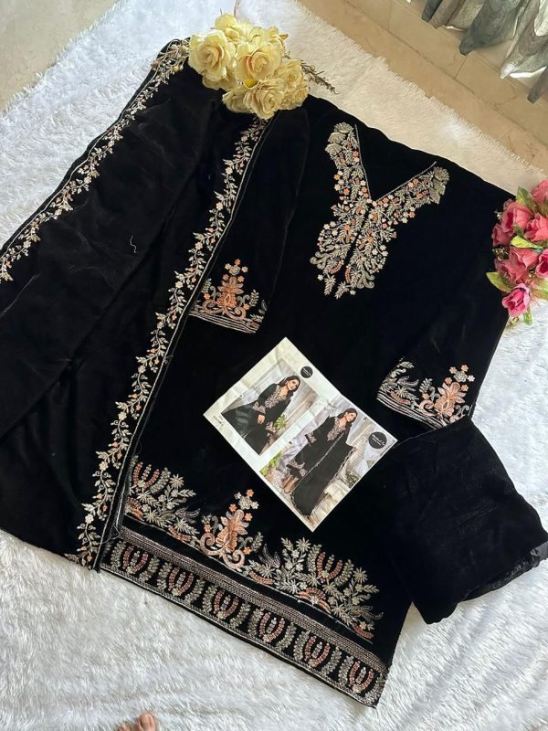 MEHBOOB TEX 1198 B VELVET PAKISTANI SUITS