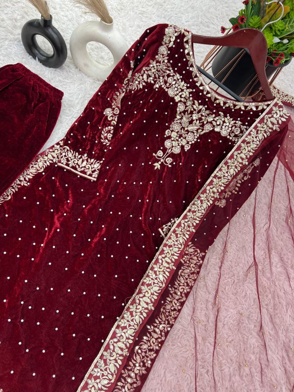 SHREE HARI NSR 818 VELVET SALWAR SUITS