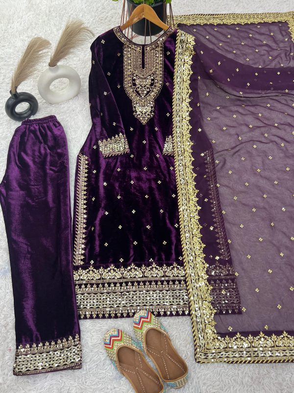 SHREE HARI SR 1652 B DESIGNER VELVET SUITS