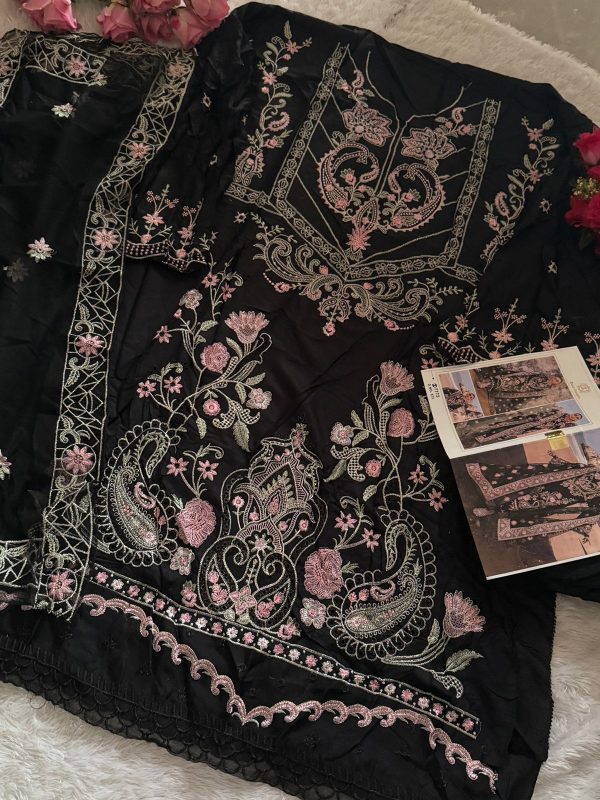 ZIAAZ DESIGNS 573 PAKISTANI SUITS IN INDIA