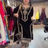 AAROHI DESIGNER PD 1072 A VELVET PAKISTANI SUITS