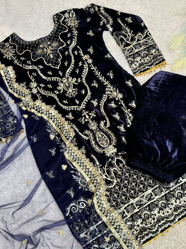 DHK 1319 DESIGNER VELVET PAKISTANI SUITS WHOLESALE