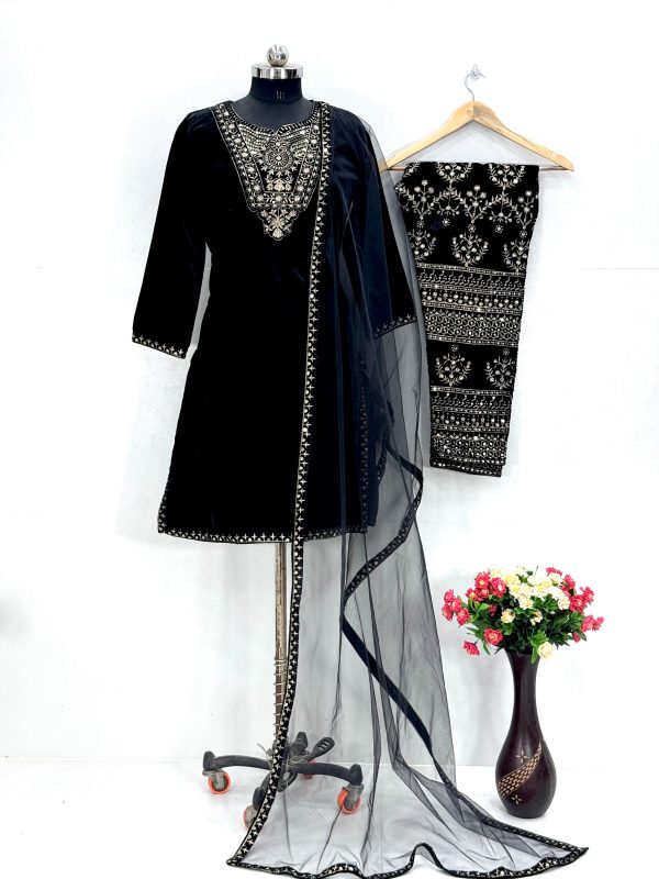 KARMA FASHION ST 187 B DESIGNER VELVET SALWAR SUITS